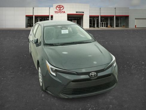 New 2026 Toyota Corolla LE FWD image 2