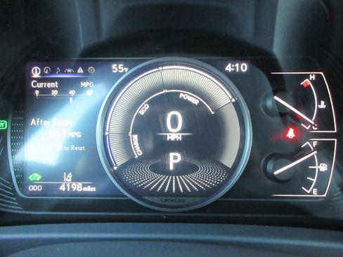 Used 2024 Lexus UX 250h FWD image 34