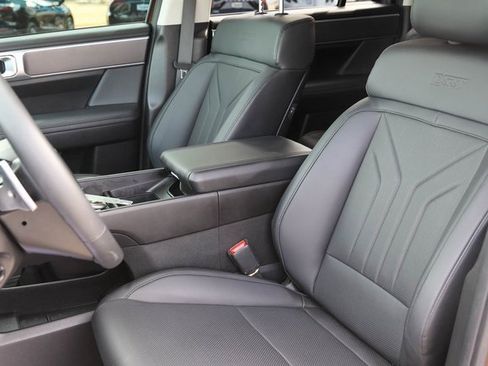 Used 2025 Hyundai Santa Fe XRT image 12