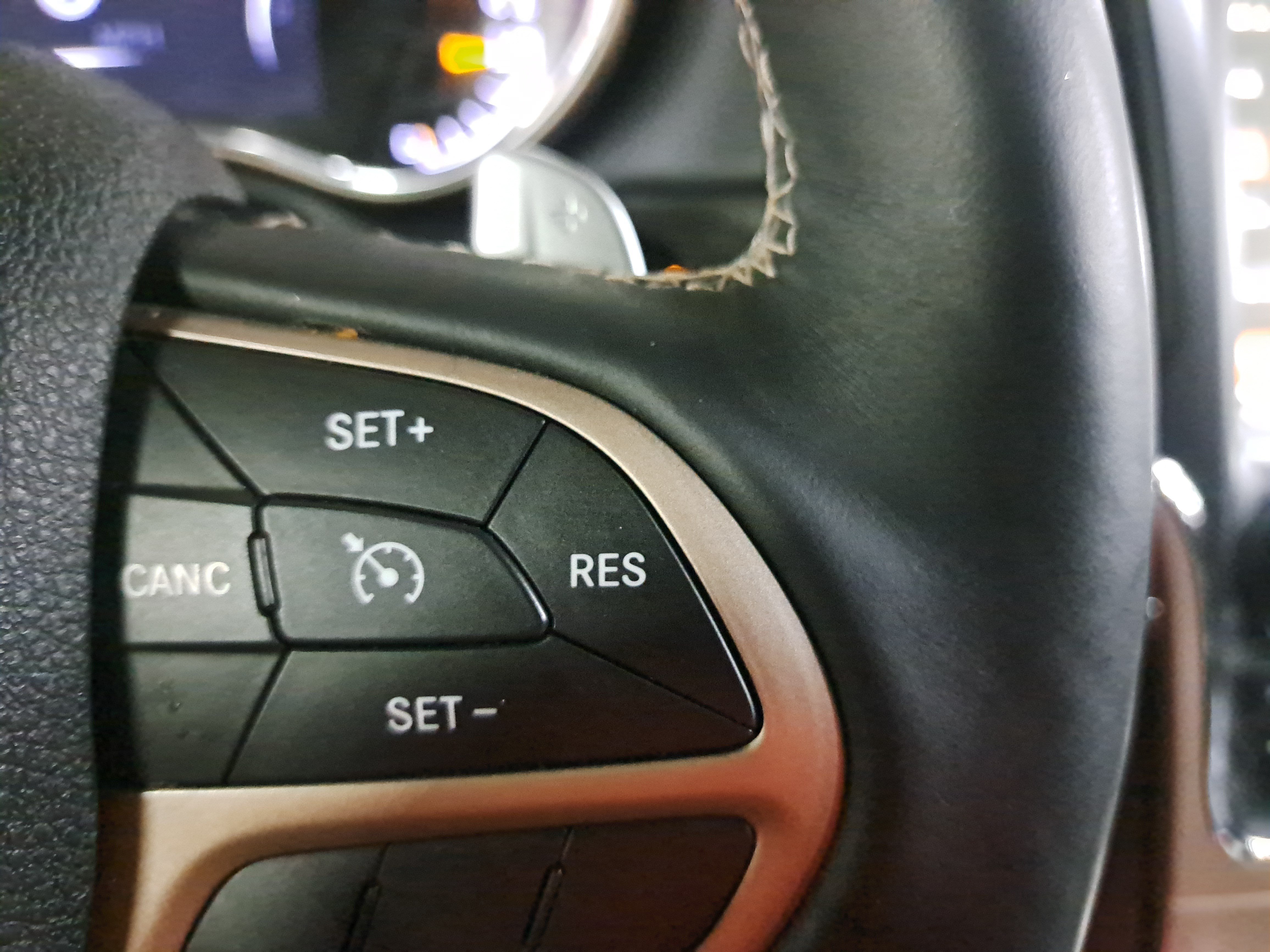 Used 2017 Jeep Grand Cherokee Limited RWD image 18