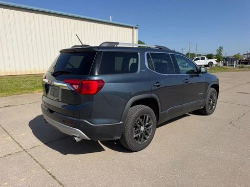 Used 2019 GMC Acadia SLT w/ LPO, Floor Liner Package FWD image 3