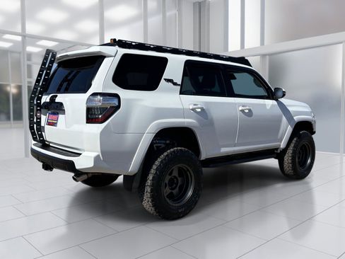 Used 2022 Toyota 4Runner TRD Off-Road Premium AWD/4WD image 6