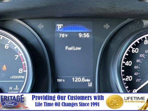 Used 2022 Toyota Camry SE w/ Carpet Mat Package (TMS) FWD image 23