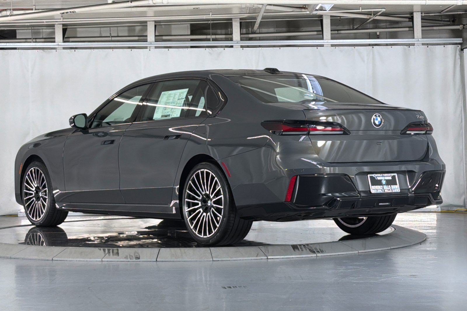 New 2026 BMW 740i RWD image 3