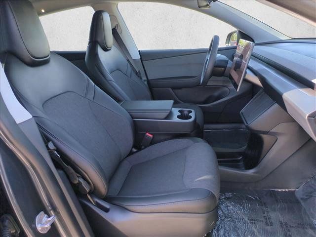 Used 2026 Tesla Model Y 2WD image 21
