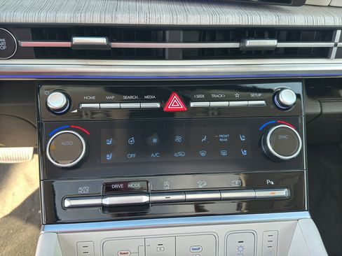 New 2025 Hyundai Santa Fe Calligraphy FWD image 21