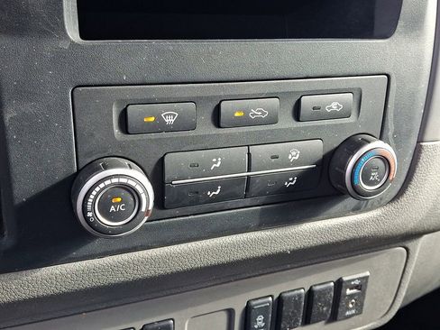 Used 2020 Nissan NV 1500 SV w/ Navigation Package image 16