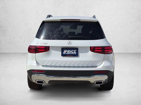 Used 2026 Mercedes-Benz GLB 250 image 7