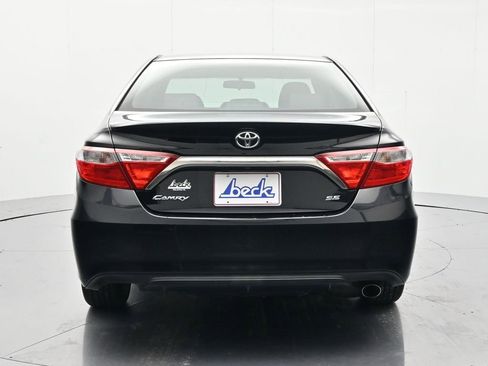Used 2016 Toyota Camry SE FWD image 6