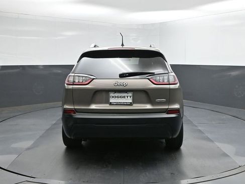 Used 2019 Jeep Cherokee Latitude w/ Popular Appearance Group FWD image 5