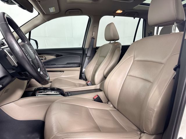 Used 2017 Honda Pilot Elite image 19