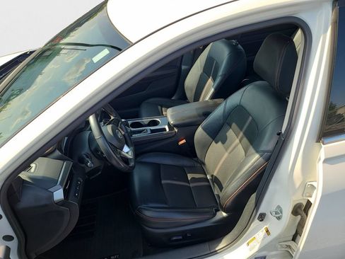 Used 2024 Nissan Altima 2.5 SR FWD image 23