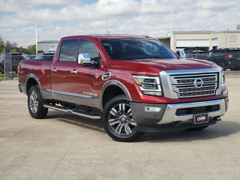 Used 2020 Nissan Titan Platinum Reserve image 37