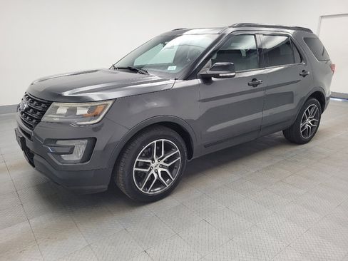 Used 2017 Ford Explorer Sport image 2