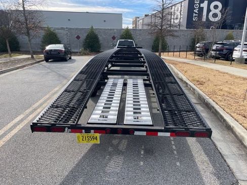 Used 2024 Ford F350 XLT image 3