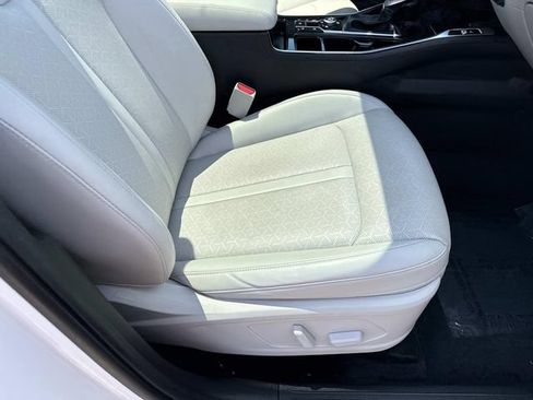 Used 2023 Kia Sorento EX w/ Panoramic Sunroof Package FWD image 10