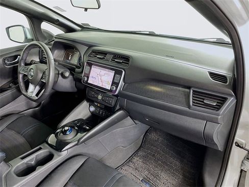 Used 2021 Nissan Leaf SV image 31
