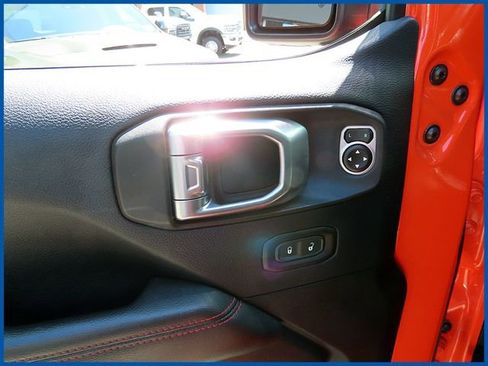 Certified 2019 Jeep Wrangler Unlimited Rubicon AWD/4WD image 13