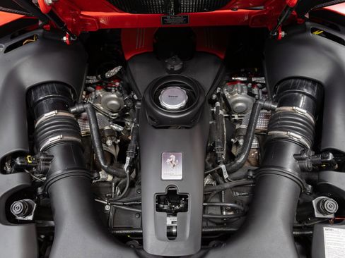 Used 2016 Ferrari 488 Spider image 48