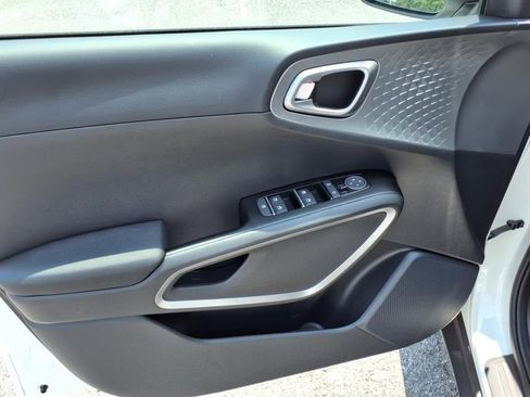 New 2025 Kia Soul S image 16