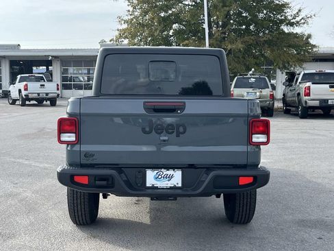 New 2026 Jeep Gladiator Sport image 4