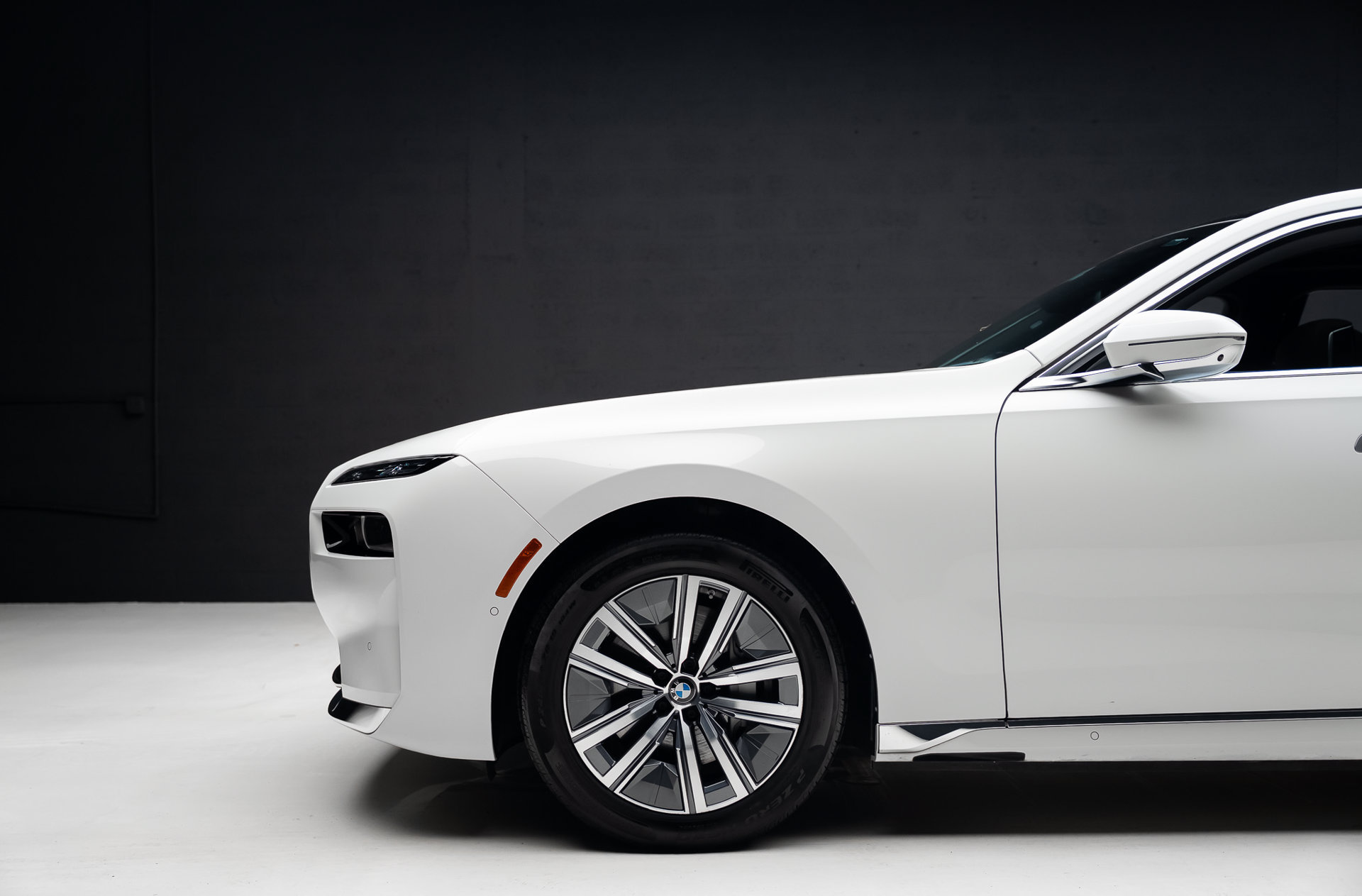 Used 2024 BMW i7 eDrive50 w/ Executive Package RWD image 19