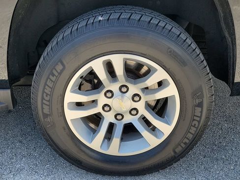 Used 2020 Chevrolet Suburban LT RWD image 10