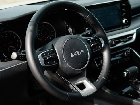 Used 2022 Kia K5 LXS image 35