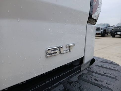 Used 2017 GMC Sierra 1500 SLT AWD/4WD image 12