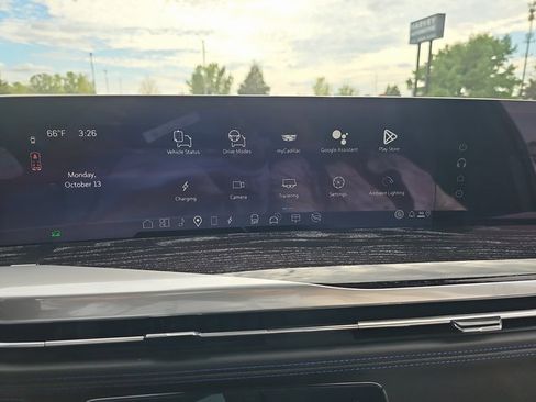 New 2026 Cadillac Escalade IQ Sport 1 w/ LPO, Floor Liner Package image 24