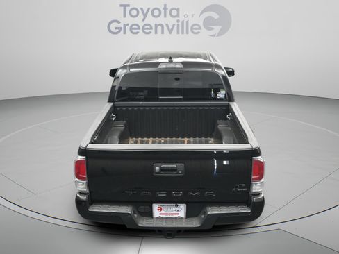 Certified 2023 Toyota Tacoma TRD Off-Road w/ TRD Premium Off Road Package AWD/4WD image 11