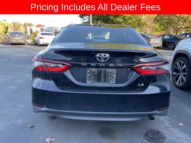 Used 2021 Toyota Camry LE FWD image 5