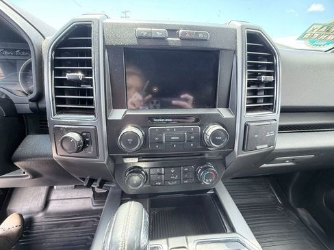 Used 2018 Ford F150 XLT w/ Equipment Group 302A Luxury AWD/4WD image 15