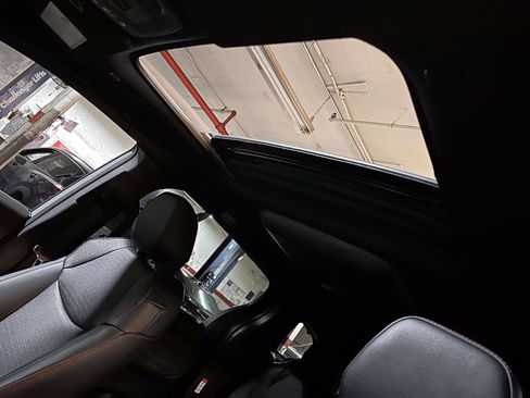 Used 2026 Toyota Sienna XSE image 15