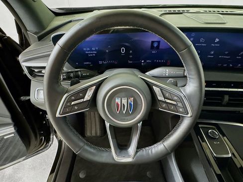 Used 2025 Buick Enclave Sport Touring FWD image 9