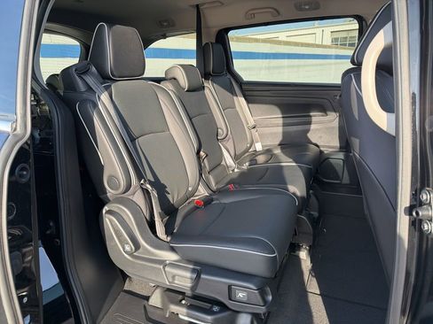 Certified 2026 Honda Odyssey Elite image 25