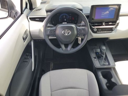 New 2026 Toyota Corolla Cross L image 12