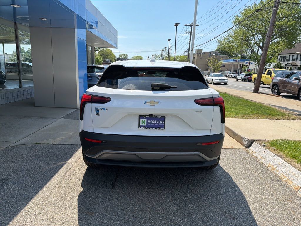 New 2025 Chevrolet Blazer EV LT w/ LPO, All-Weather Mat Package AWD/4WD image 4