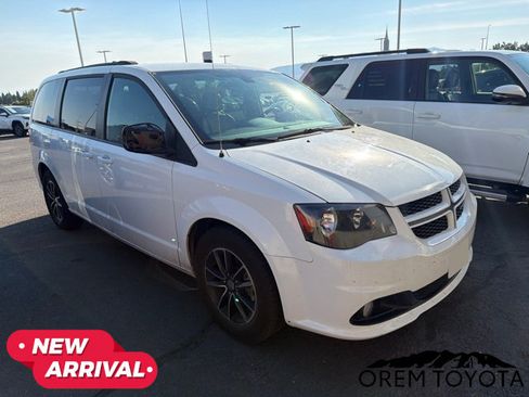 Used 2018 Dodge Grand Caravan GT FWD image 16