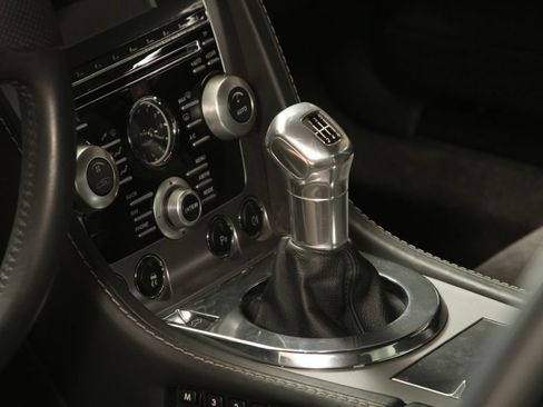 Used 2009 Aston Martin DBS Coupe RWD image 4