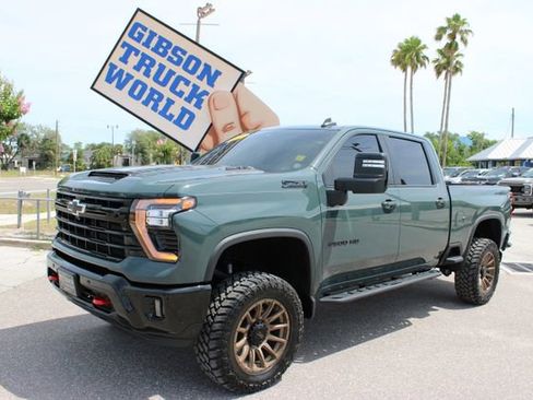 Used 2025 Chevrolet Silverado 2500 LT w/ Trail Boss Package AWD/4WD image 1