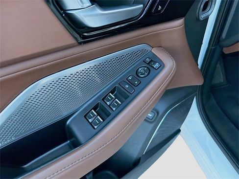 Used 2022 Acura MDX FWD w/ Technology Package image 24