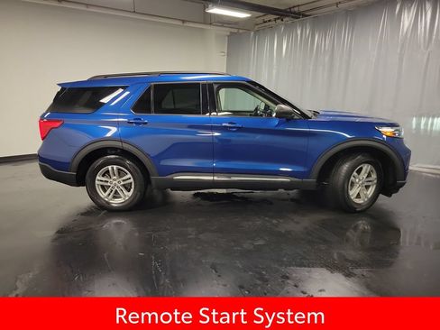 Used 2023 Ford Explorer XLT w/ Equipment Group 202A AWD/4WD image 9