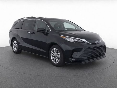 Used 2023 Toyota Sienna XLE Woodland Edition AWD/4WD image 1