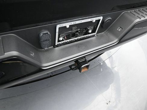 Used 2024 Chevrolet Silverado 1500 RST RWD image 43