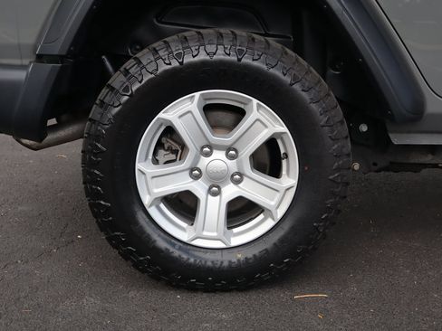 Used 2019 Jeep Wrangler Unlimited Sport S AWD/4WD image 43