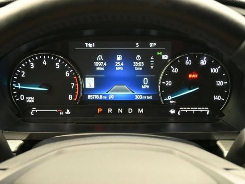 Used 2020 Ford Explorer XLT w/ Equipment Group 202A RWD image 8