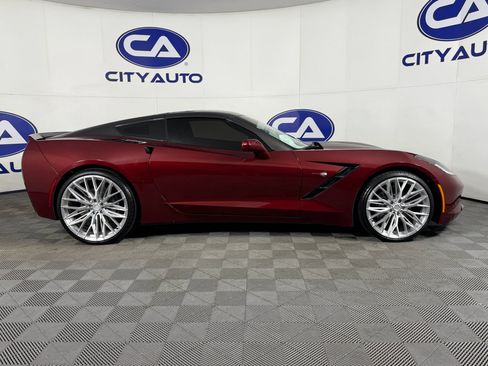 Used 2017 Chevrolet Corvette Stingray Coupe w/ 1LT image 3