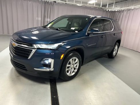 Used 2023 Chevrolet Traverse LS w/ Safety Package AWD/4WD image 3