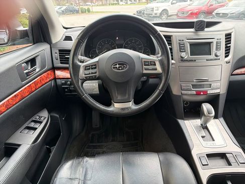 Used 2012 Subaru Outback 2.5i Limited image 23